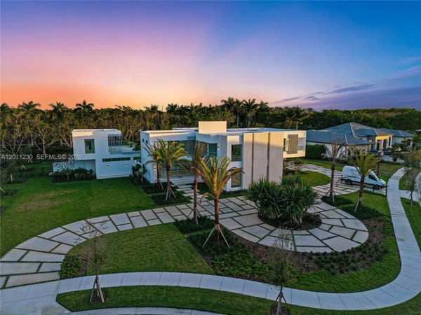 3280 Lake Ridge Lane, Weston, FL 33332