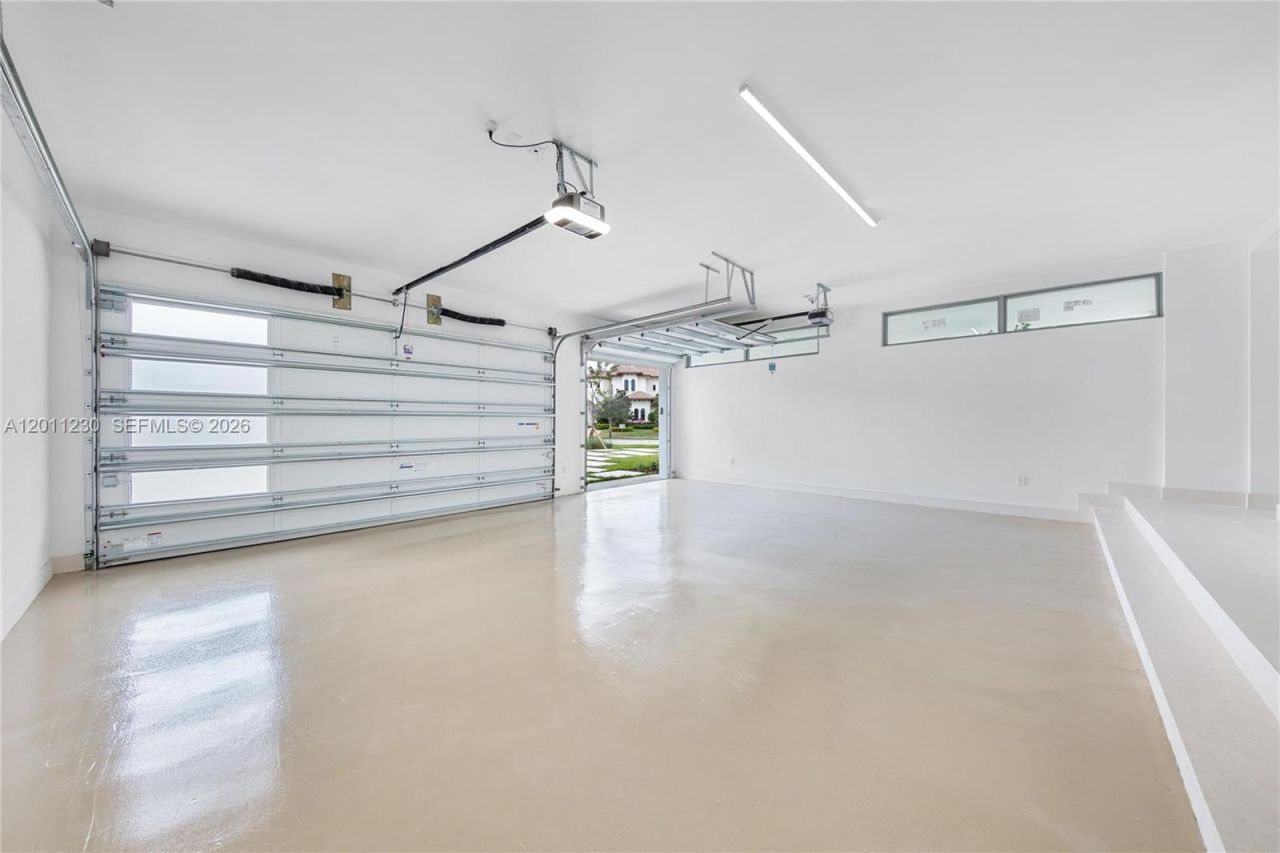 3280 Lake Ridge Lane , Weston, FL 33332 Photo