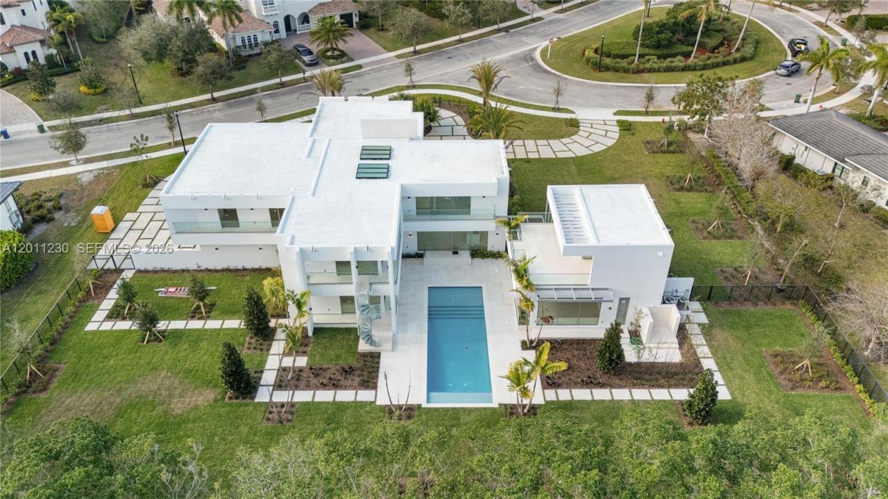 3280 Lake Ridge Lane, Weston, FL 33332 Photo