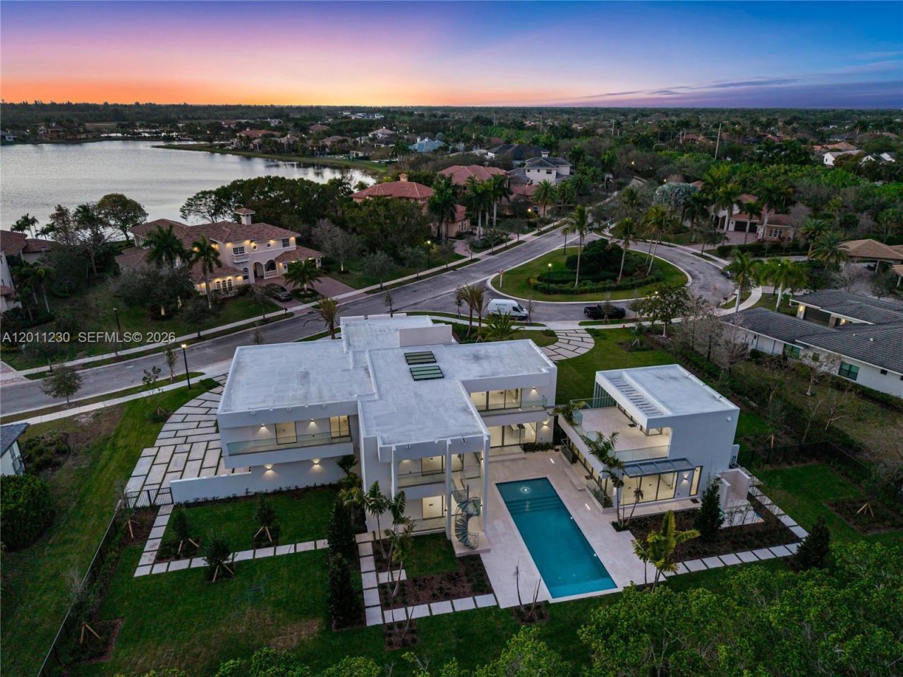 3280 Lake Ridge Lane, Weston, FL 33332 Photo
