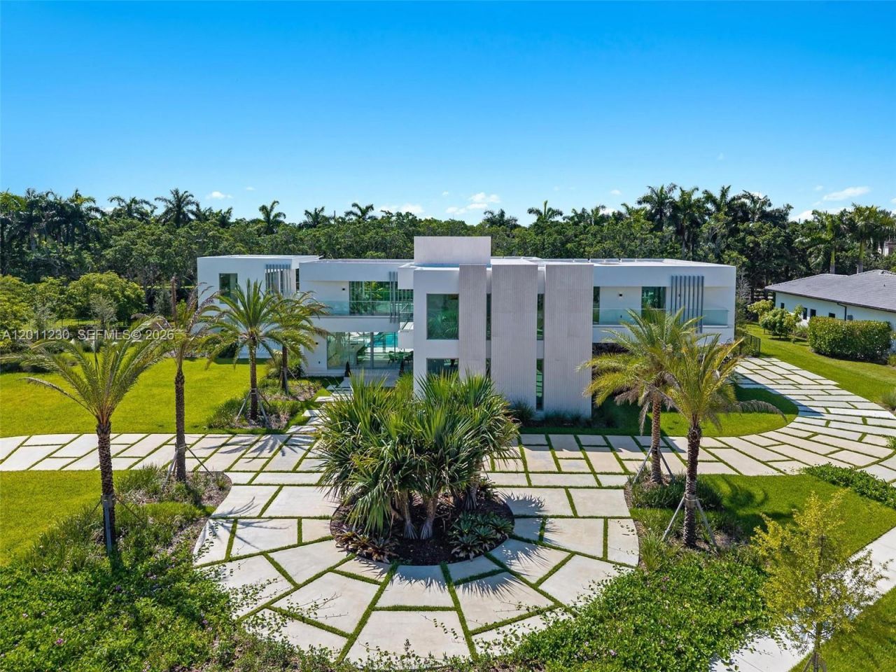 3280 Lake Ridge Lane, Weston, FL 33332 Photo