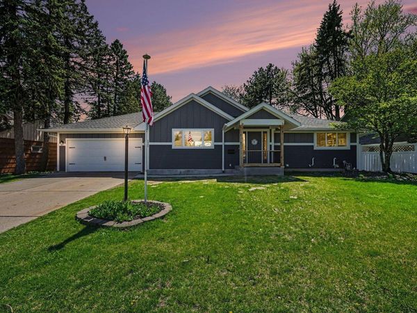 2409 Gilbert Lane, South Saint Paul, MN 55075