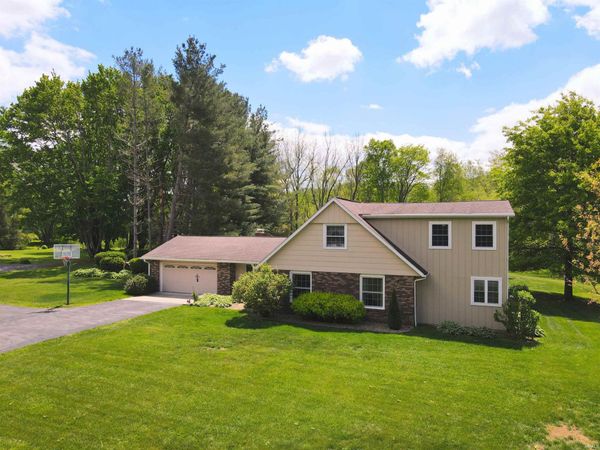 7151 W Cavewood Court, Bloomington, IN 47403