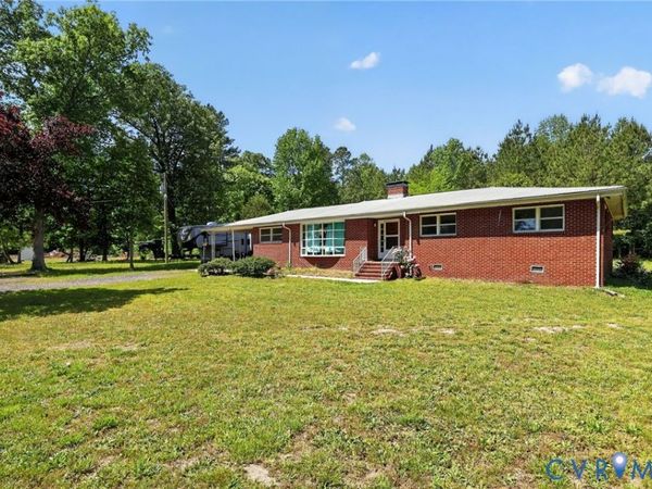 10096 Blue Star Highway, Sussex, VA 23882