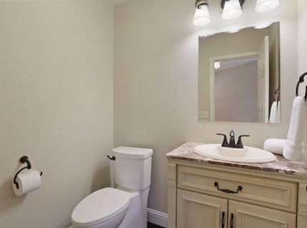 512 Mockingbird Dr, Lodi, CA 95240 Photo