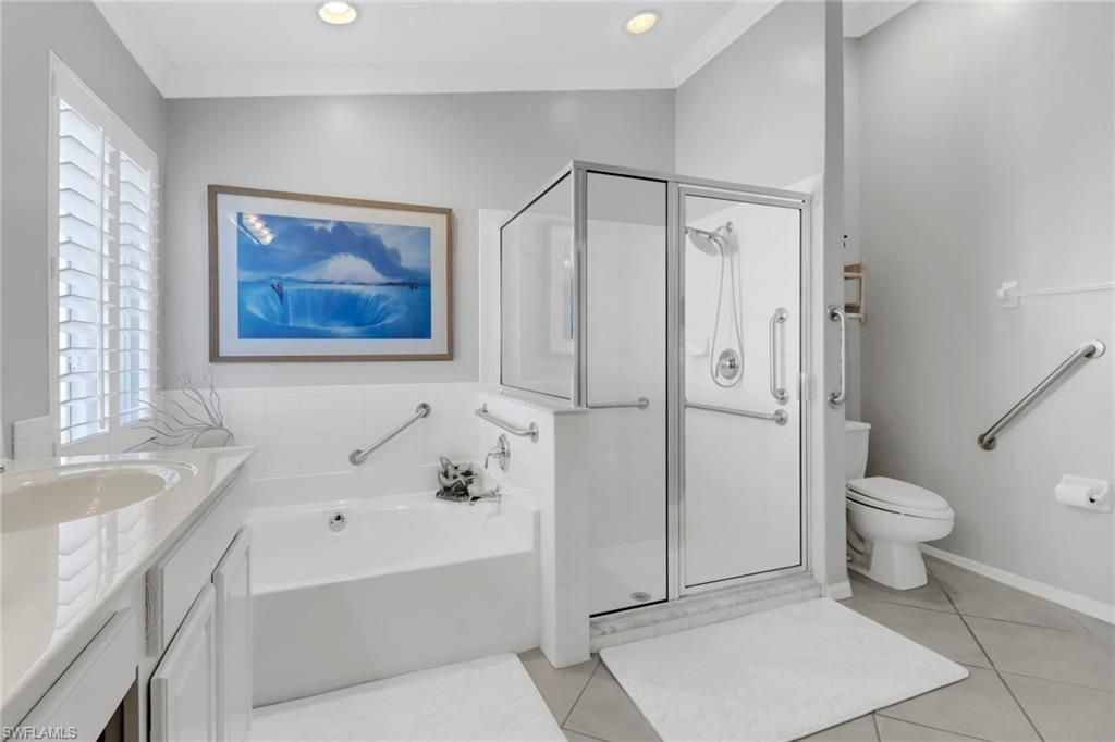 7477 Lourdes Ct , Naples, FL 34104 Photo