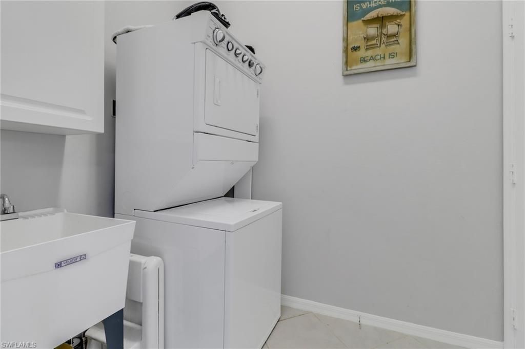 7477 Lourdes Ct , Naples, FL 34104 Photo