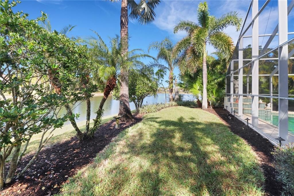 7477 Lourdes Ct , Naples, FL 34104 Photo