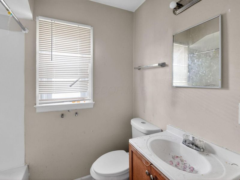 771 S Hampton Road , Columbus, OH 43227 Photo 24