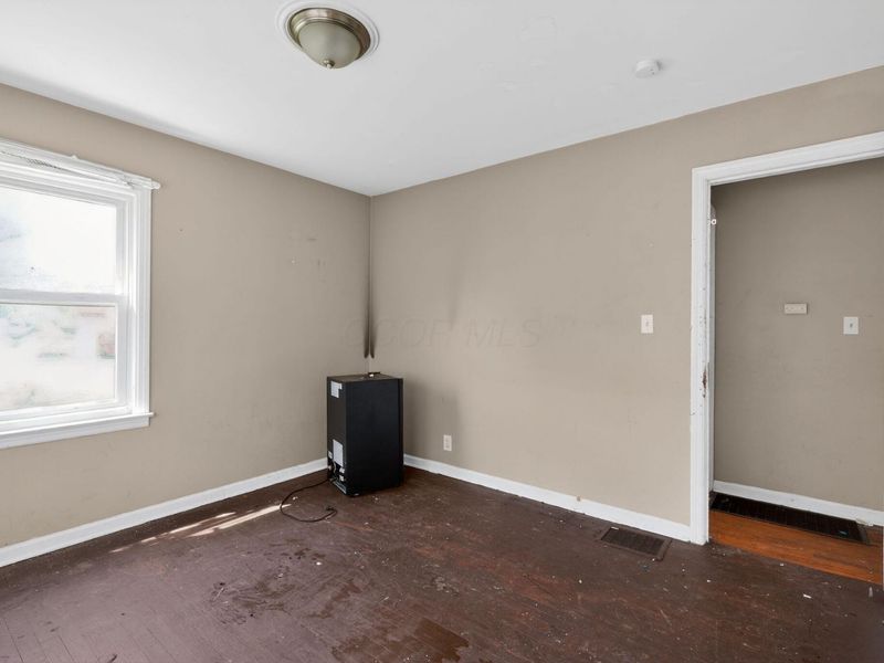 771 S Hampton Road , Columbus, OH 43227 Photo 9