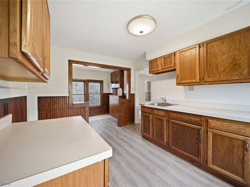 57 W Union Street , Geneva, OH 44041 Photo 10