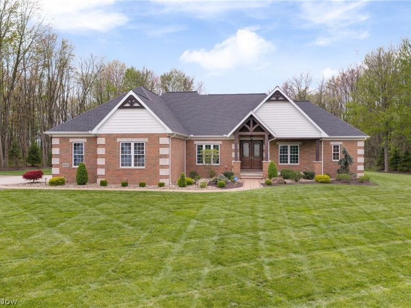 8622 Hunters Ridge Run, Wadsworth, OH 44281 Photo 11