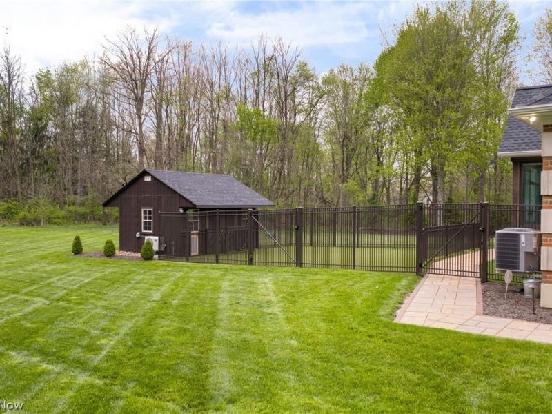 8622 Hunters Ridge Run, Wadsworth, OH 44281 Photo 12