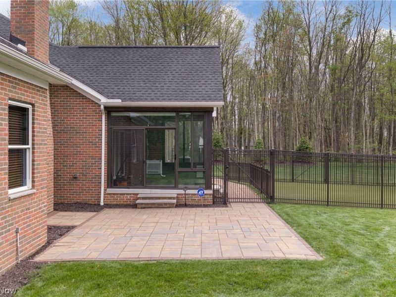 8622 Hunters Ridge Run, Wadsworth, OH 44281 Photo 5