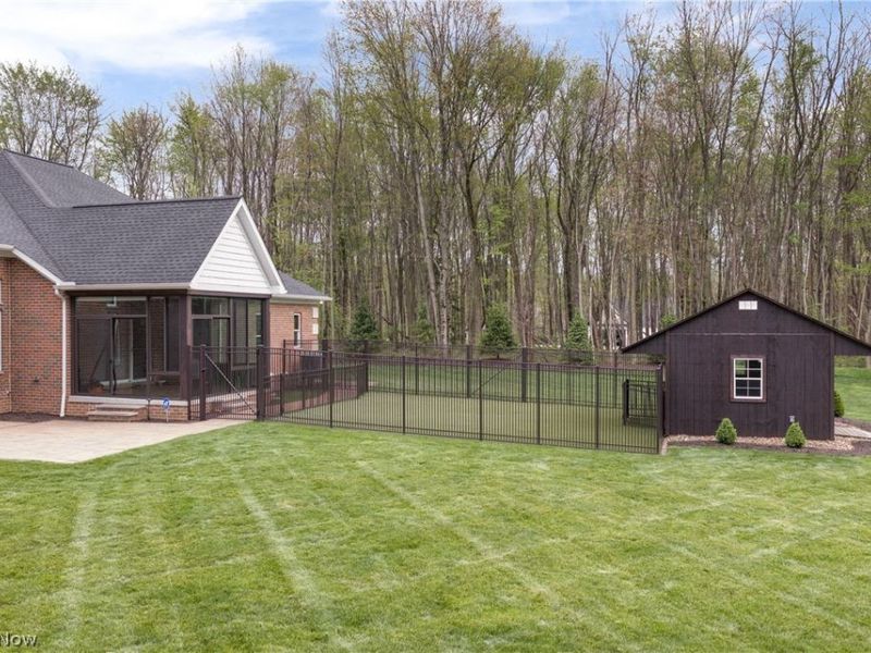8622 Hunters Ridge Run, Wadsworth, OH 44281 Photo 6