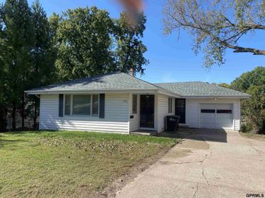 1006 N 76 Street, Omaha, NE 68114