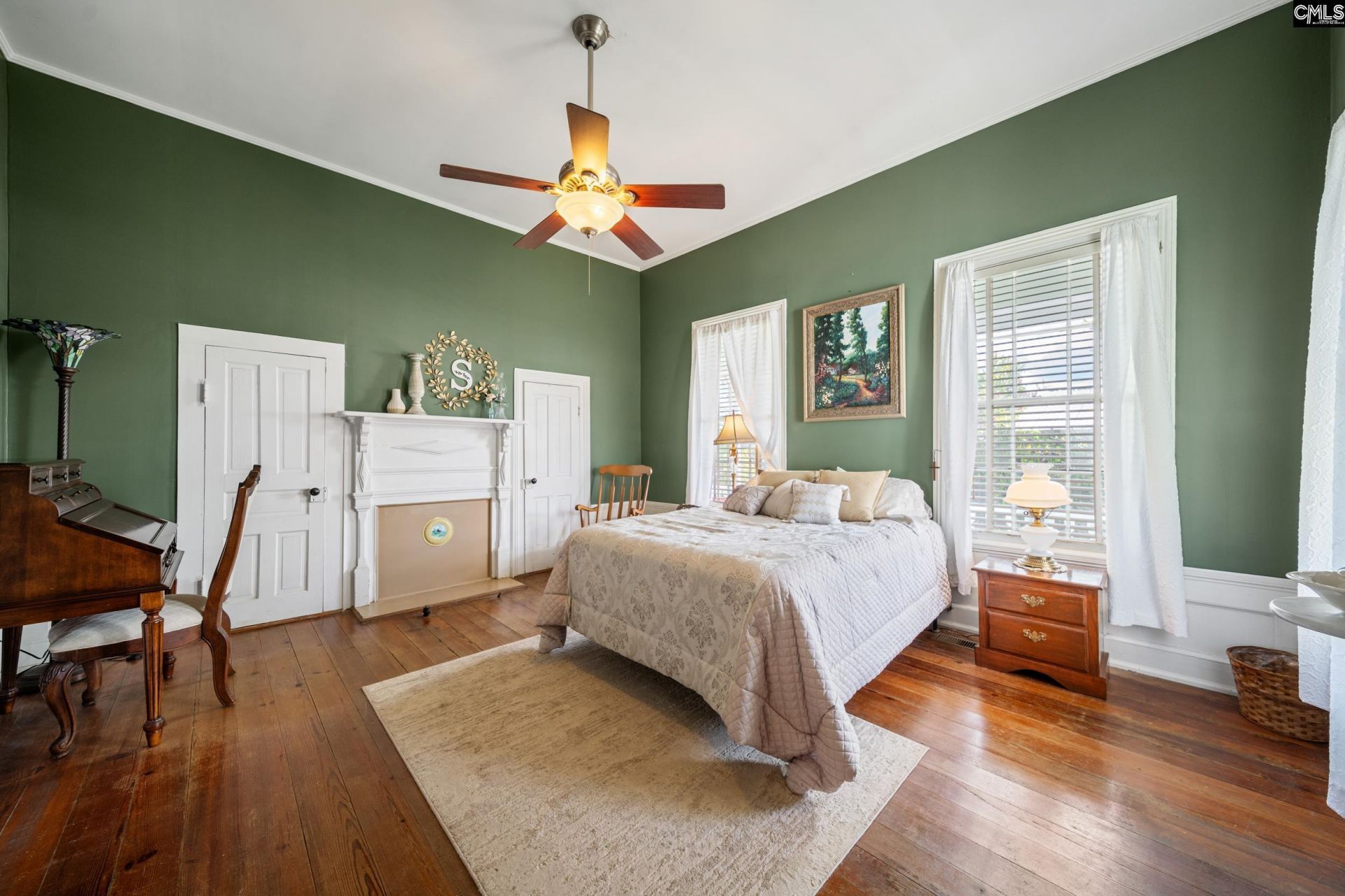 131 Pine Street  Photo 18