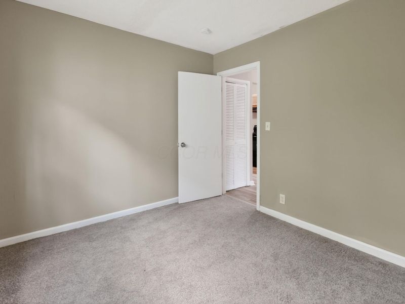3028 Hiawatha Street, Columbus, OH 43224 Photo 13