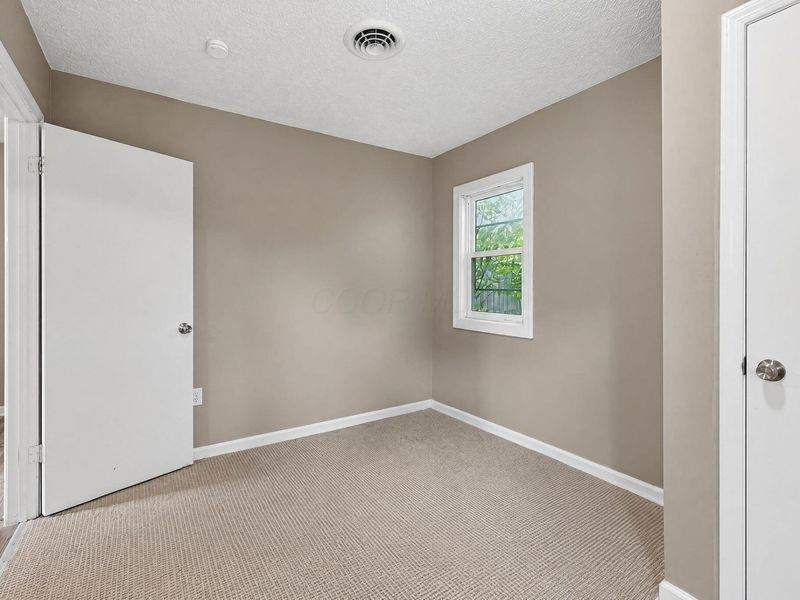 3028 Hiawatha Street , Columbus, OH 43224 Photo 17