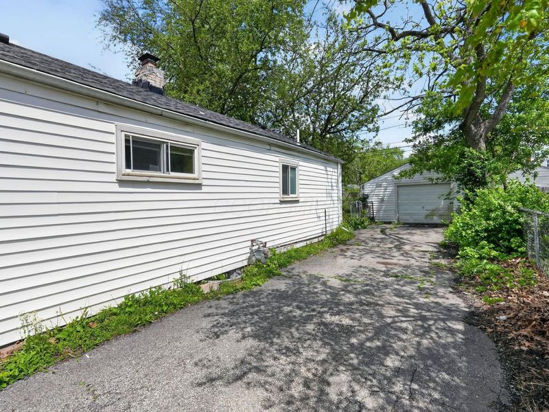 3028 Hiawatha Street , Columbus, OH 43224 Photo 4