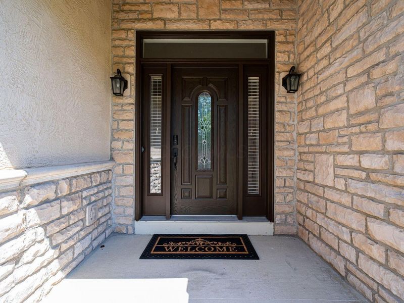405 Connors Grove, Columbus, OH 43213 Photo 2
