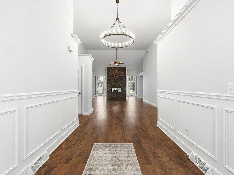 405 Connors Grove , Columbus, OH 43213 Photo 6