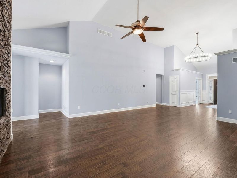405 Connors Grove, Columbus, OH 43213 Photo 9
