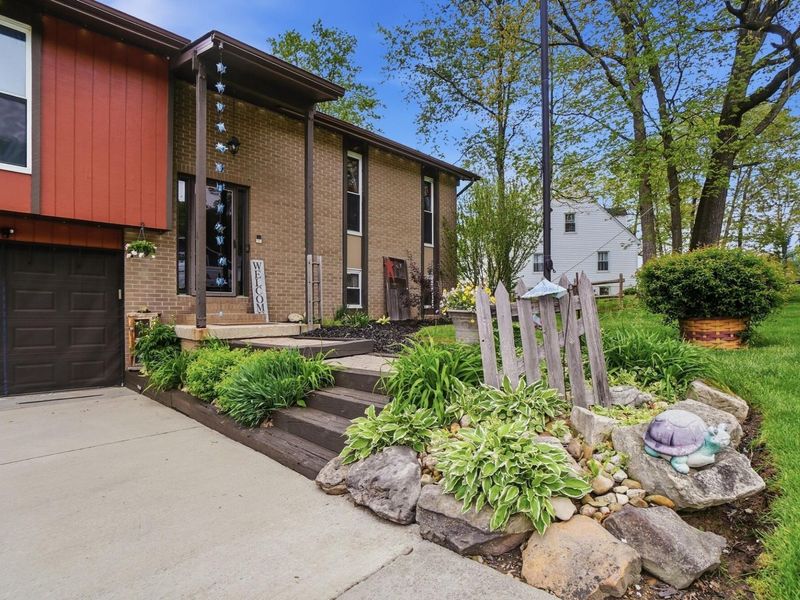 447 Deer Trail Drive , Thornville, OH 43076 Photo 7