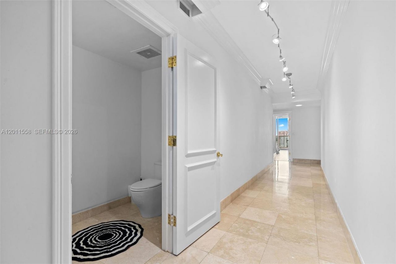 3201 NE 183rd St , Unit 1705, Aventura, FL 33160 Photo