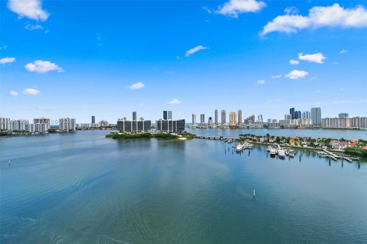 3201 NE 183rd St , Unit 1705, Aventura, FL 33160 Photo