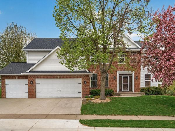16555 77th Circle N, Maple Grove, MN 55311