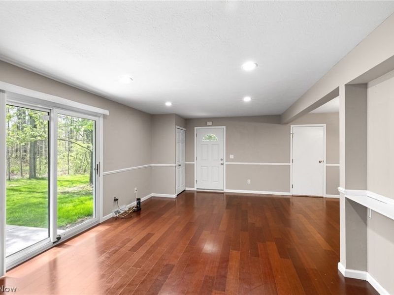 10297 Independence Drive, North Royalton, OH 44133 Photo 3