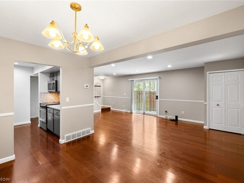 10297 Independence Drive, North Royalton, OH 44133 Photo 9