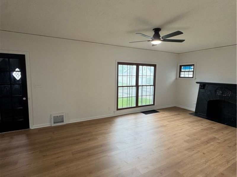 10900 Vernon Avenue, Garfield Heights, OH 44125 Photo 17