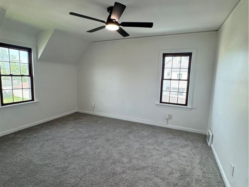 10900 Vernon Avenue, Garfield Heights, OH 44125 Photo 21