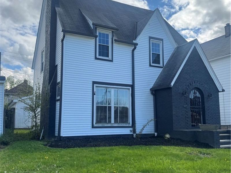 10900 Vernon Avenue, Garfield Heights, OH 44125 Photo 3