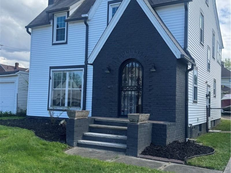 10900 Vernon Avenue, Garfield Heights, OH 44125 Photo 4
