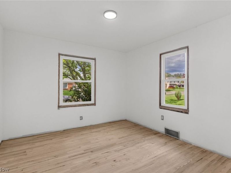401 E Wilson Avenue , Girard, OH 44420 Photo 13