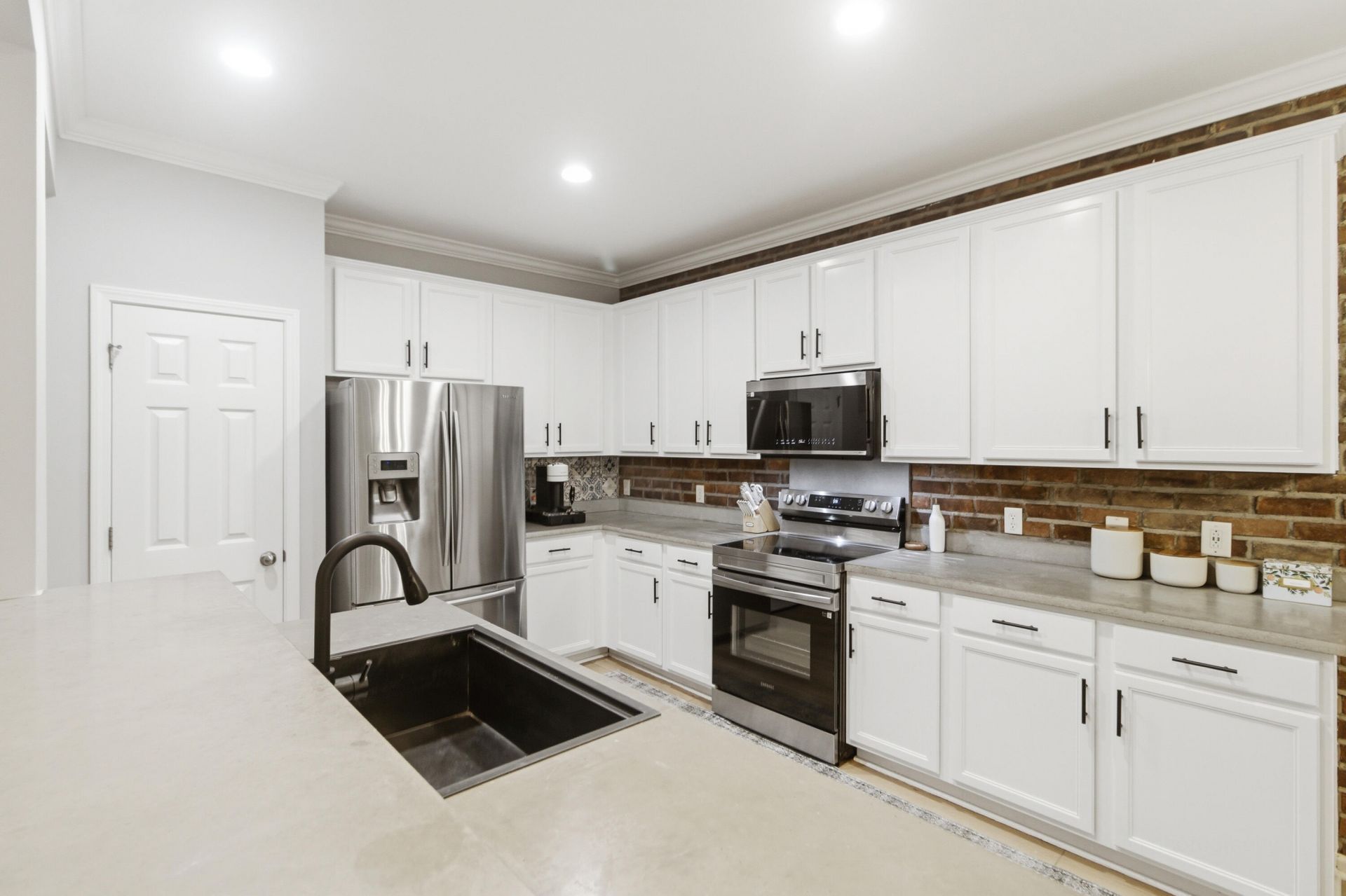 1623 Cristalino Circle Photo 19