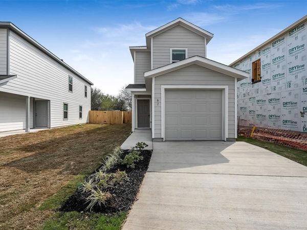 61 Trinity CIR , Lockhart, TX 78644