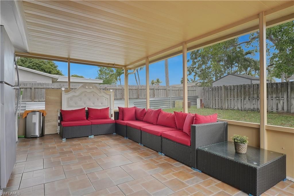 8641 NW 8th St, Pembroke Pines, FL 33024 Photo