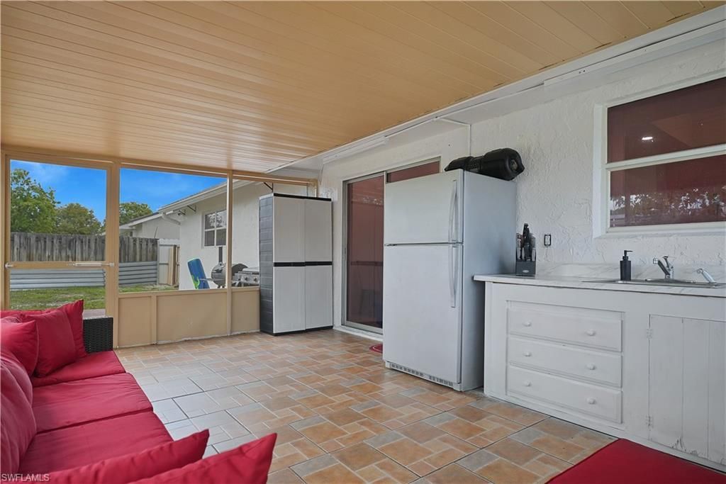 8641 NW 8th St, Pembroke Pines, FL 33024 Photo