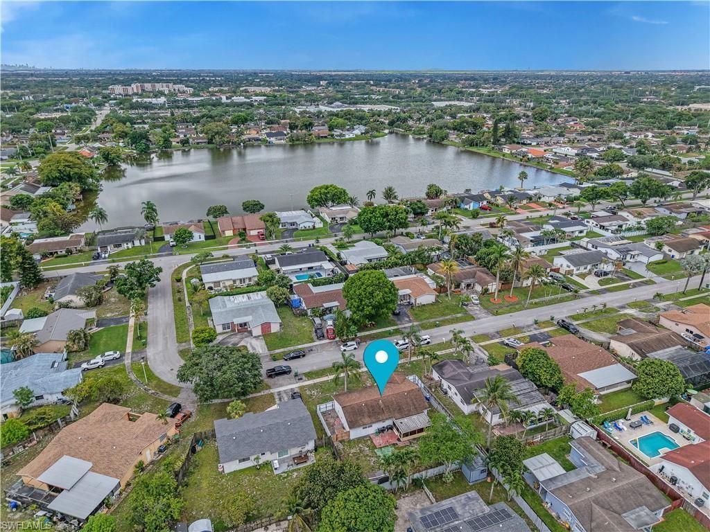 8641 NW 8th St, Pembroke Pines, FL 33024 Photo
