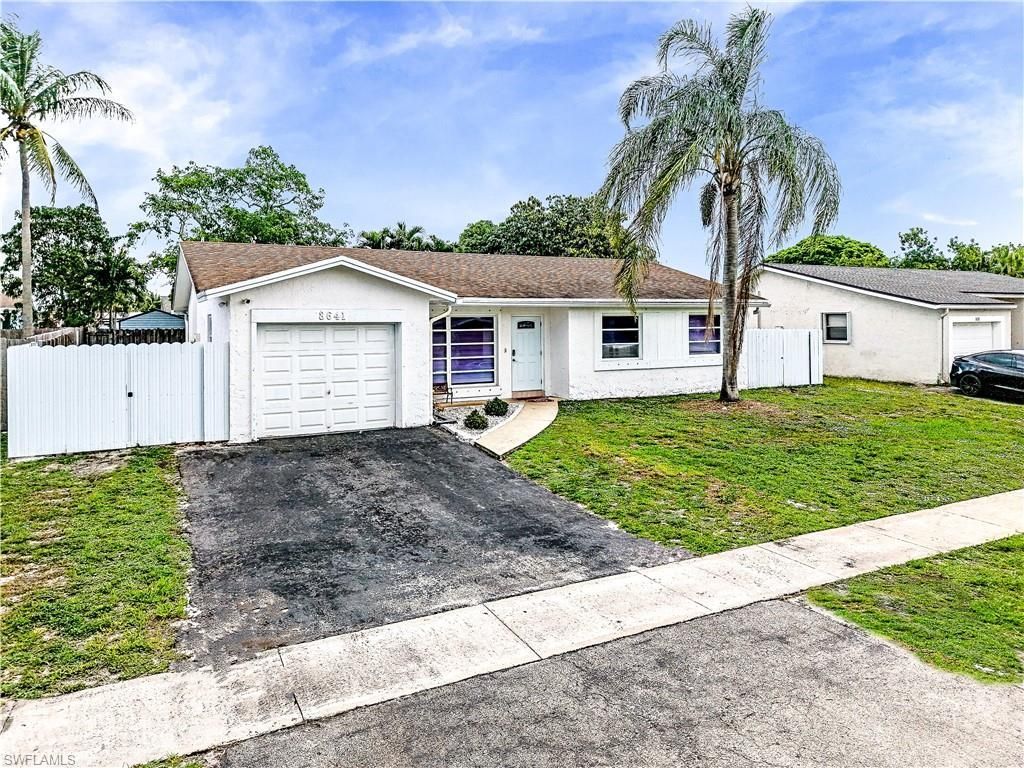 8641 NW 8th St, Pembroke Pines, FL 33024 Photo