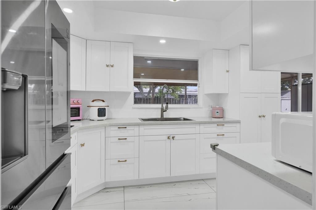 8641 NW 8th St, Pembroke Pines, FL 33024 Photo