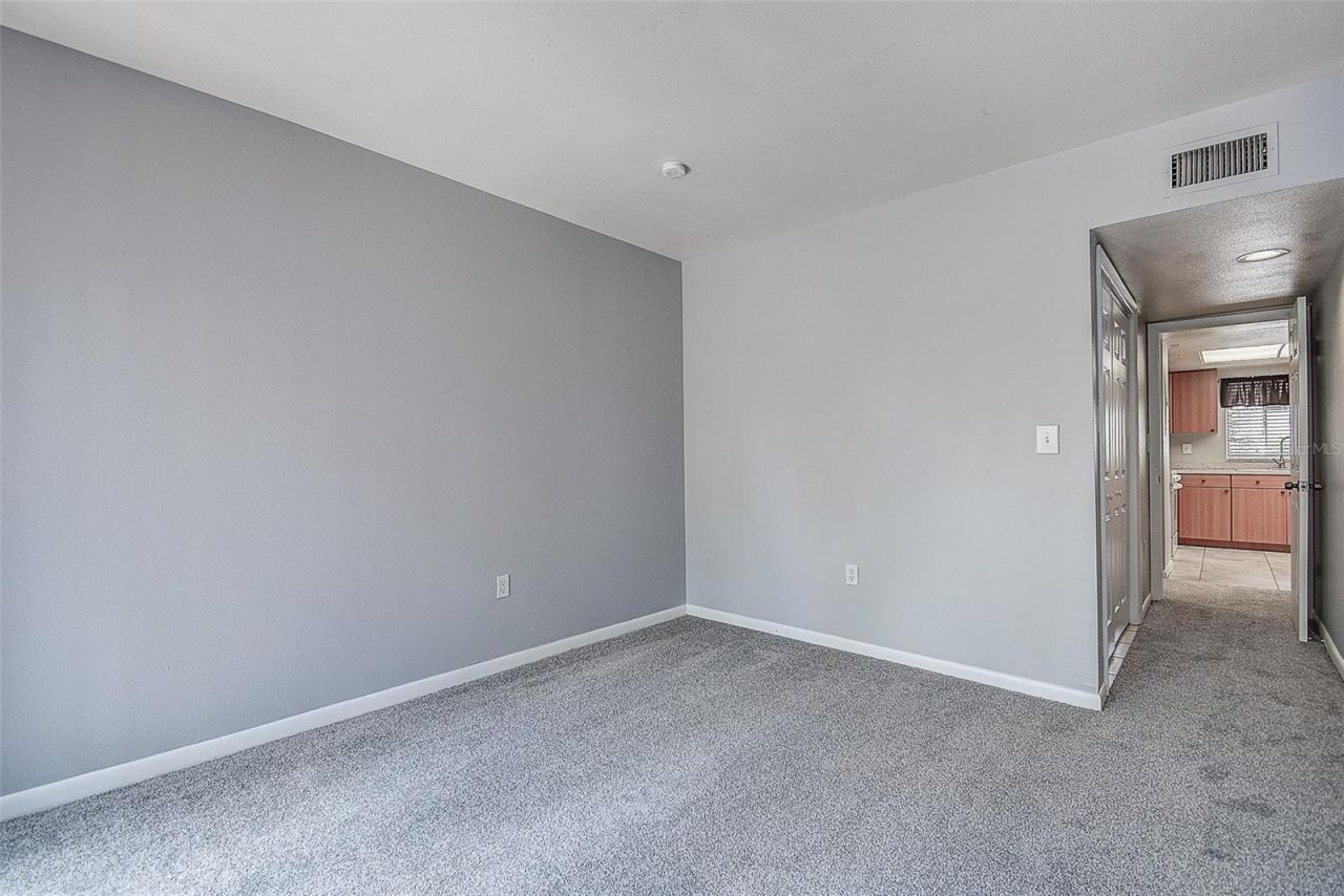 860 S Village Drive N, Unit 106, Saint Petersburg, FL 33716 Photo