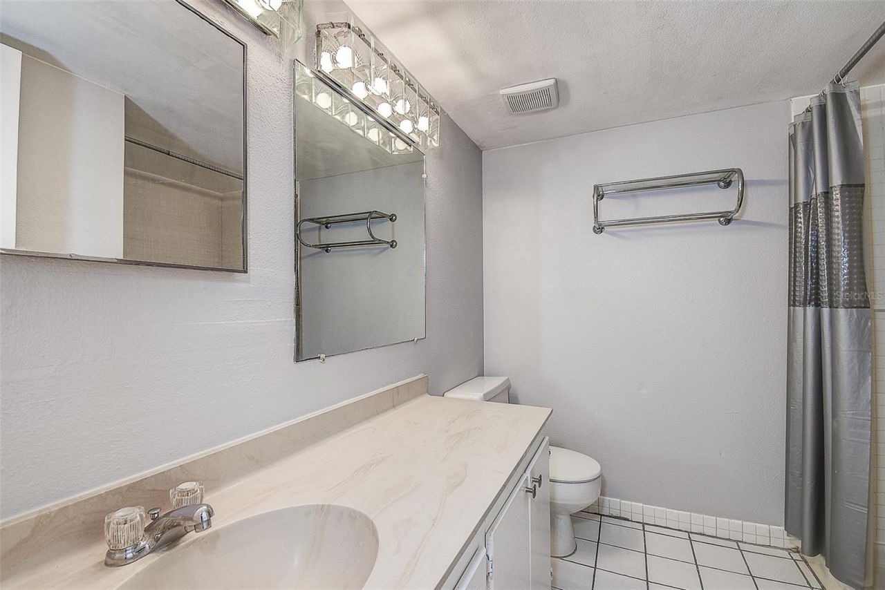 860 S Village Drive N, Unit 106, Saint Petersburg, FL 33716 Photo