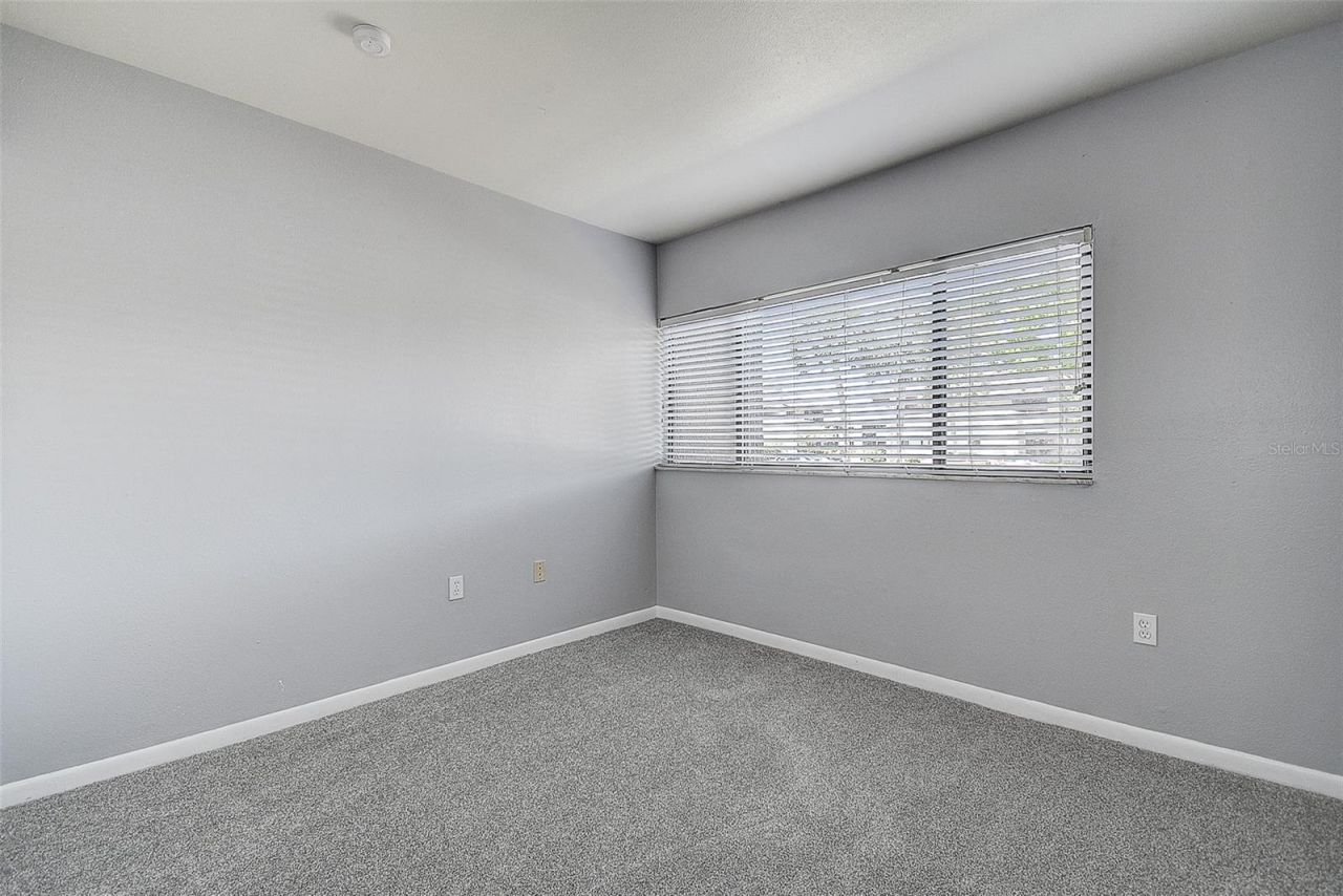 860 S Village Drive N, Unit 106, Saint Petersburg, FL 33716 Photo
