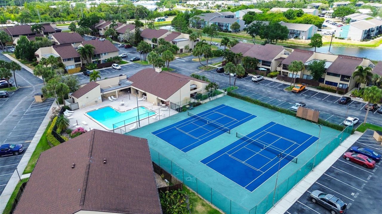 860 S Village Drive N, Unit 106, Saint Petersburg, FL 33716 Photo