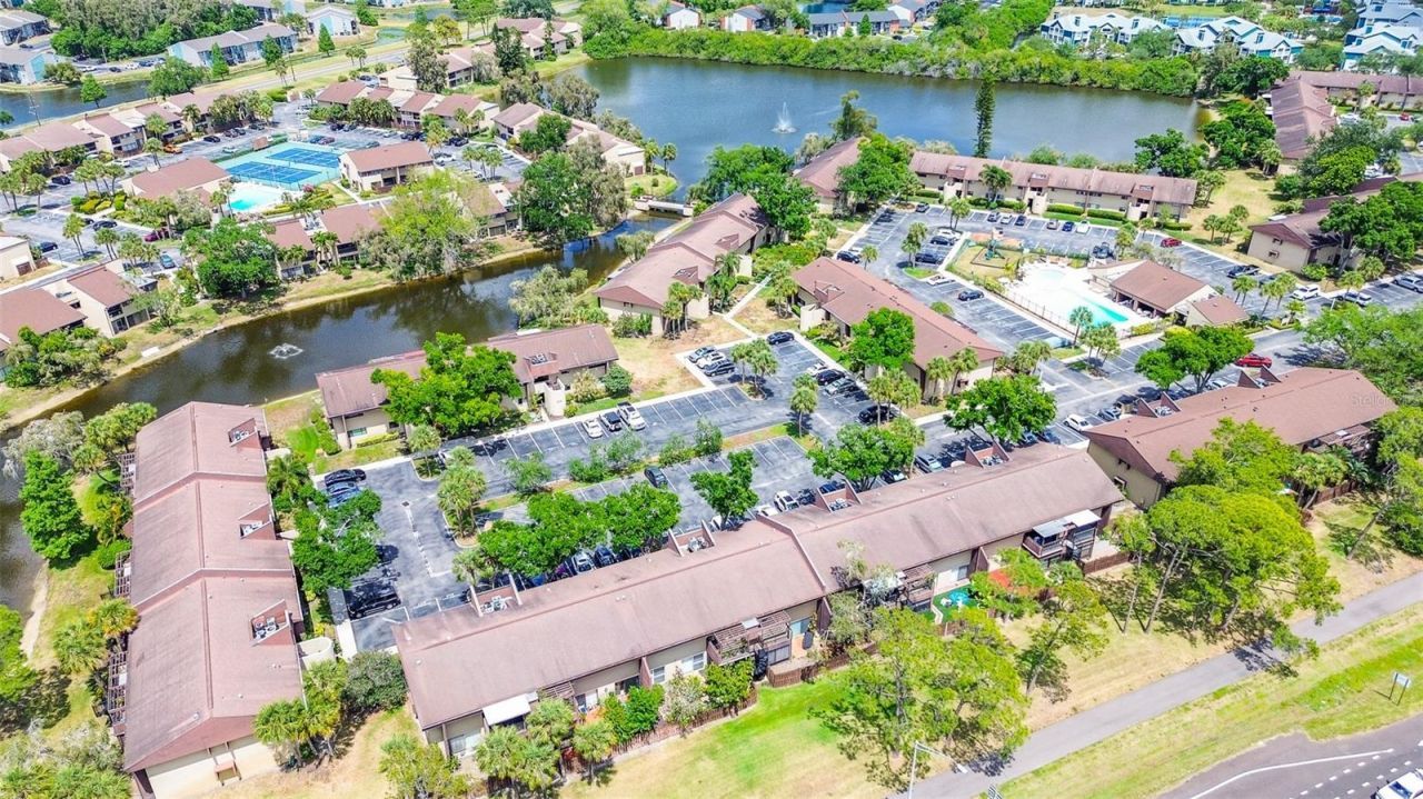 860 S Village Drive N, Unit 106, Saint Petersburg, FL 33716 Photo